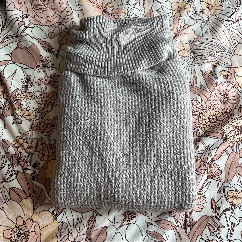 Knit turtleneck - Picture 4 of 6